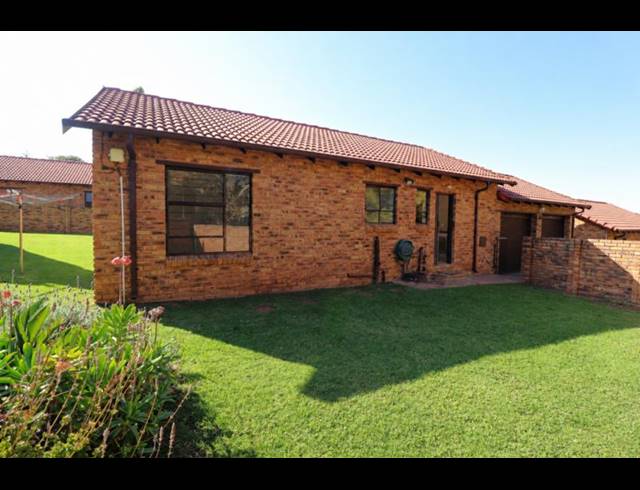2 BEDROOM PROPERTY TO RENT IN WILGEHEUWEL